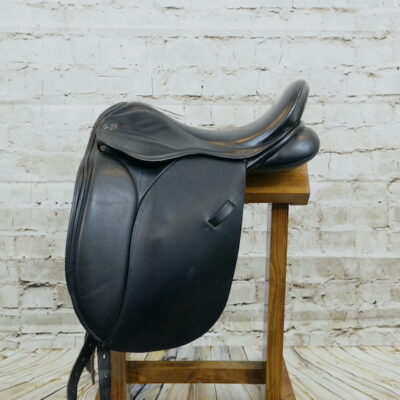 Silhouette 16.5" Dressage Saddle